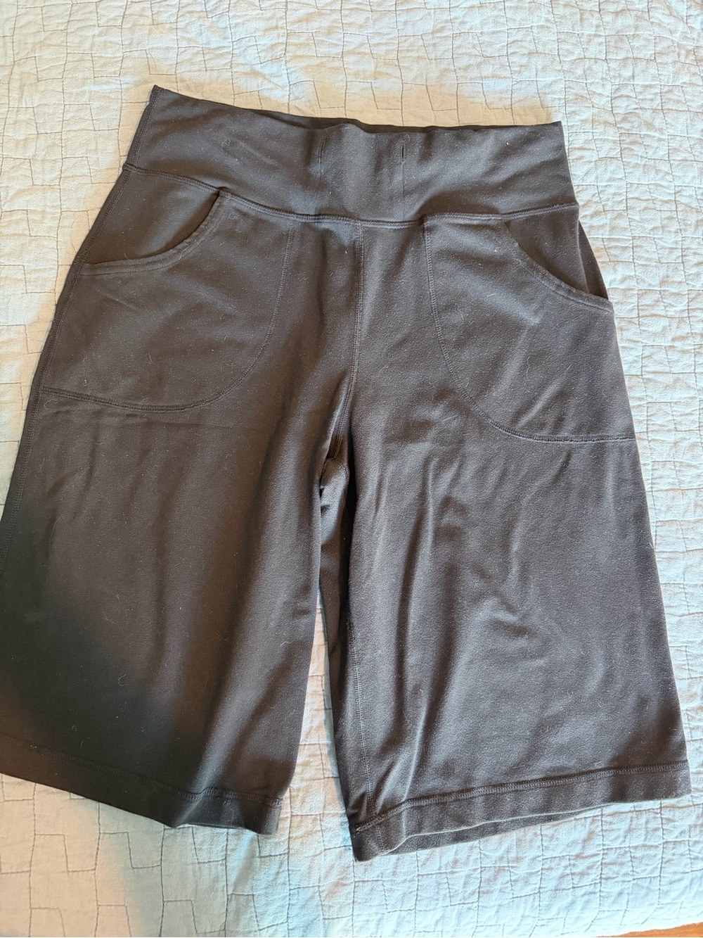Lululemon wide leg bike shorts